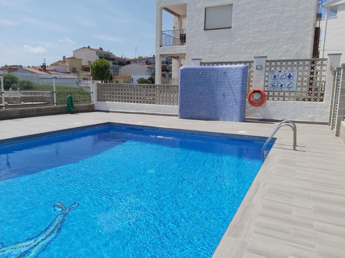 Apartament Amb Piscina Эмпуриабрава Экстерьер фото