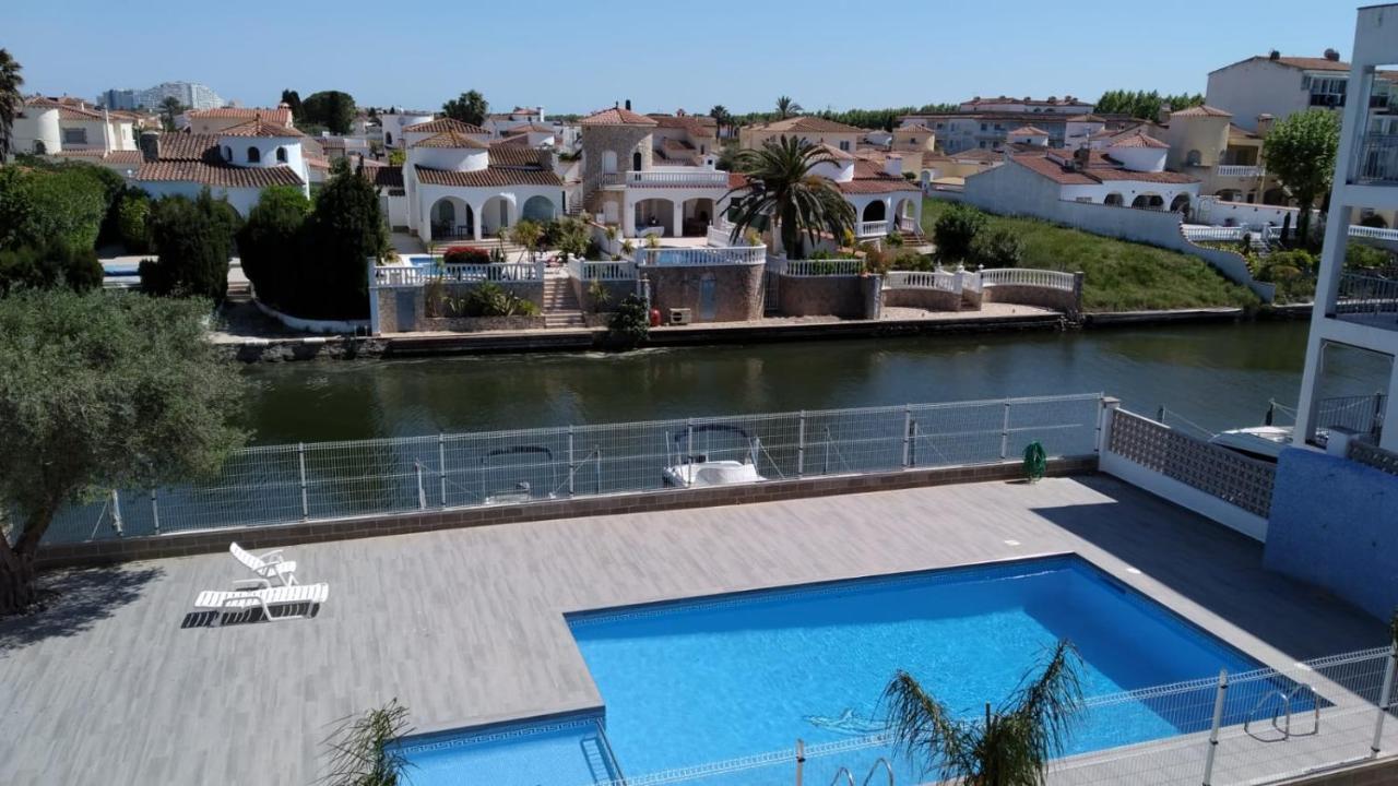 Apartament Amb Piscina Эмпуриабрава Экстерьер фото